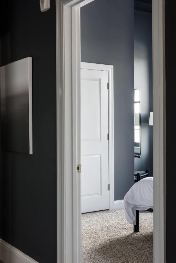 Frontdesk Modern 1 Bedroom Apt With Rooftop Lounge Saint Louis Bagian luar foto